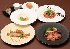 【HARBOR】鮮魚や旬野菜、ローストビーフなど厳選食材を味わうスタンダードコース。