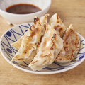 料理メニュー写真&nbsp;ジューシー。味噌ダレ肉餃子　5個
