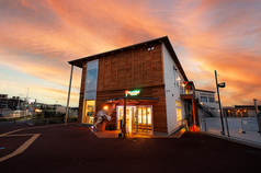 We eat Wheat ウィートウィート 鵠沼海岸の外観1