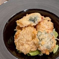 鶏の大葉チーズはさみ揚げ 梅肉マヨネーズ