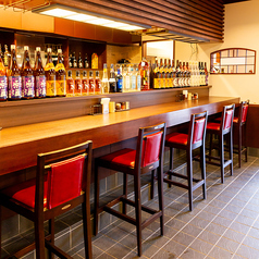 お一人様でもお食事しやすいカウンター席もあり！