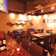 天井が高く、開放的な空間