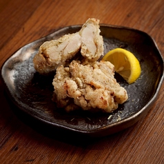 鶏もも肉の唐揚げローズマリー仕立て