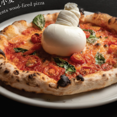 北海道産ブッラータのマルゲリータ