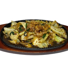 ピリ辛ホルモン鉄板