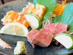 炙り刺しの盛合せ