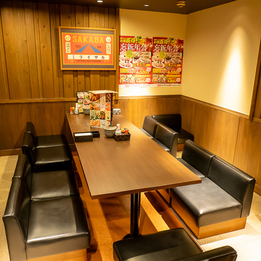 ミライザカ 三宮店の雰囲気1