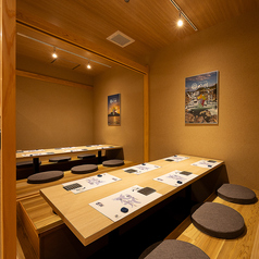 【12名様個室】会社宴会など10名様程度の飲み会などにご利用いただけます。