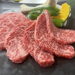 サシが美しいお肉を贅沢に味わえます！ご宴会やデート、記念日などにも最適◎