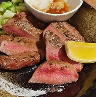 贅沢！厚切り牛タン炭炙り焼き×喫煙可能 3時間飲み放題