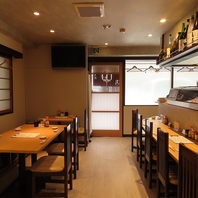 落ち着いた雰囲気の店内