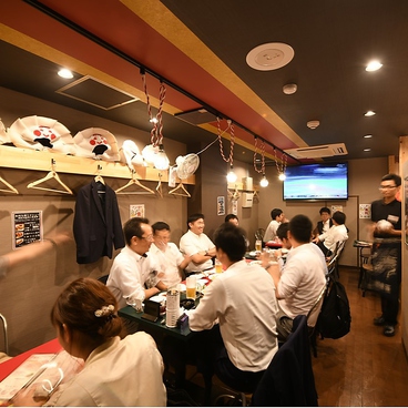 餃子家 龍 カープロード店の雰囲気1