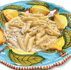 ゴルゴンゾーラのクリームソース ペンネGorgonzola cream sauce