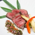 料理メニュー写真&nbsp;常陸牛と彩り夏野菜の炙り　涼風ビネグレットソース