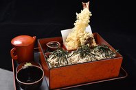 日本一の海老天、海老フライをご賞味ください。