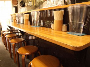 中華そばつけ麺 甲斐の雰囲気1