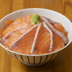 サーモン丼