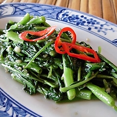 空芯菜のにんにく炒め (Rau Muong Xao Toi)