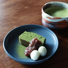 【食後の贅沢♪濃厚な味わいの抹茶ガトーショコラ】