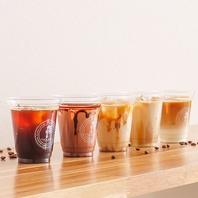 熟練のスタッフが作る本格ドリンク