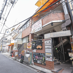 台湾ラーメンと酒菜のお店ジャン スワンの外観1