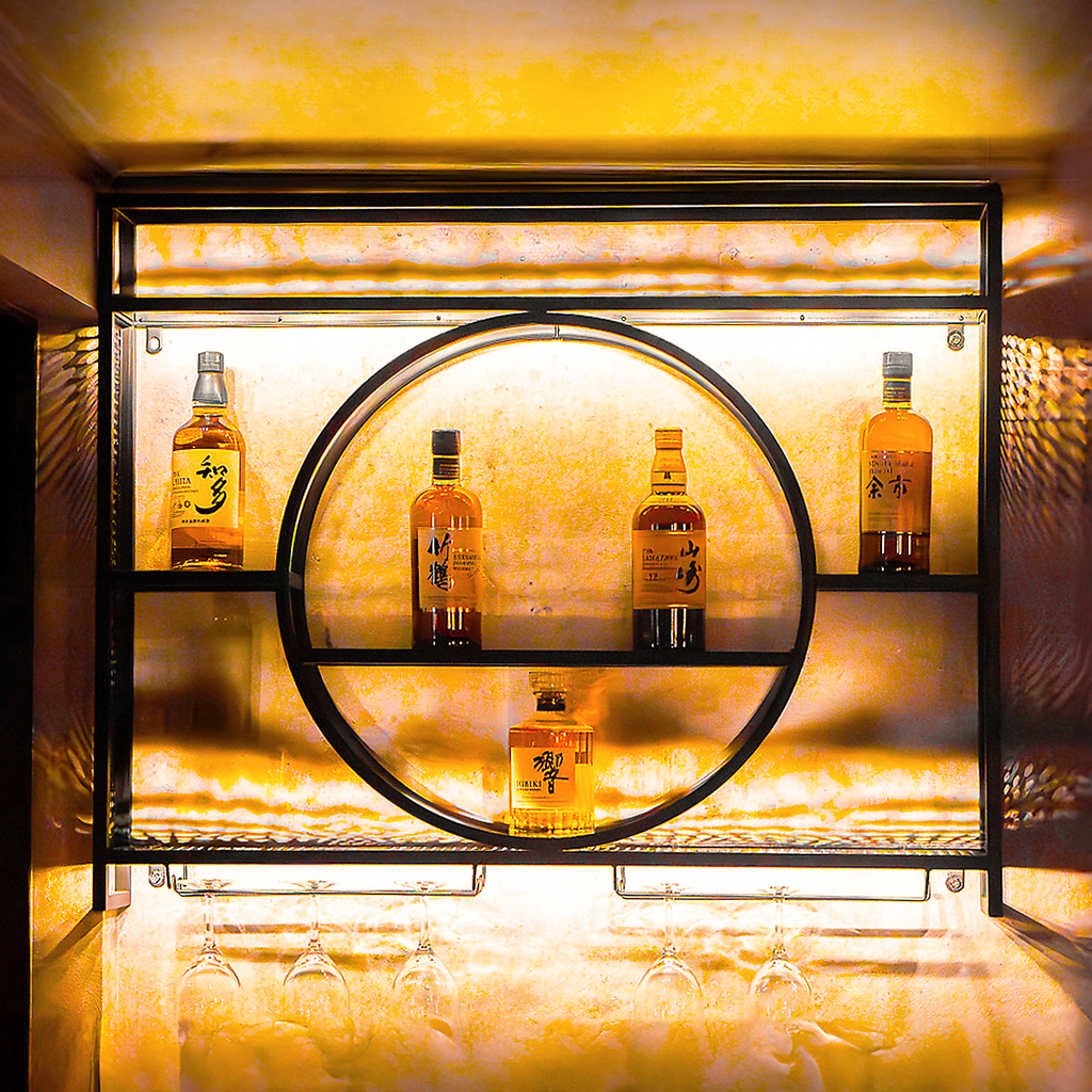 神田駅徒歩2分！名物小籠包と創作料理が楽しめるモダン居酒屋「神田ばる」