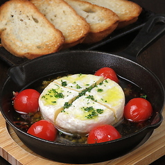 丸ごとカマンベールとトマト