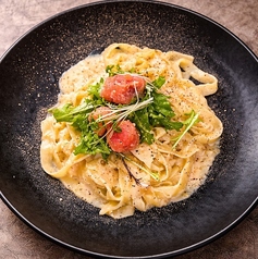 博多明太の濃厚クリームパスタ/トマトと大葉の冷製パスタ