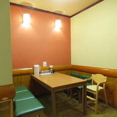 中華料理屋 米〇 ヨネマルの雰囲気2