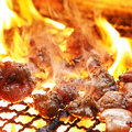 料理メニュー写真 錦爽鶏もも肉の炭火焼き