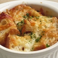 フランスパンのグラタン