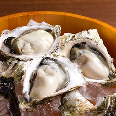 生牡蠣（レモン搾り）