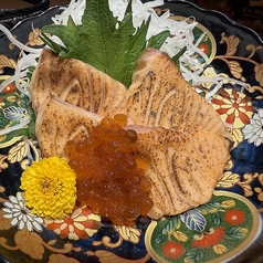 炙りサーモンいくら