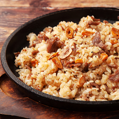 当店自慢のガーリックライス！なんとイチボを使います