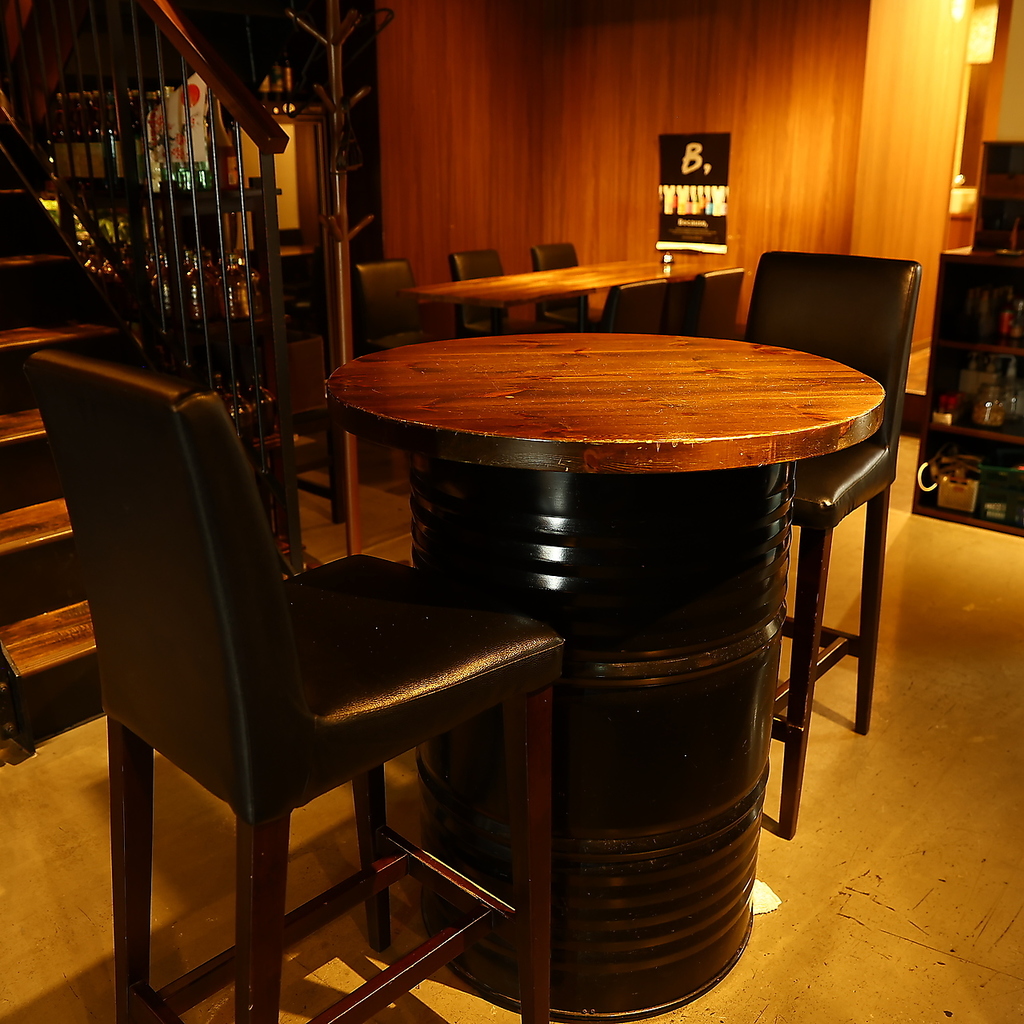 1階写真【3】バーチックな大人空間。