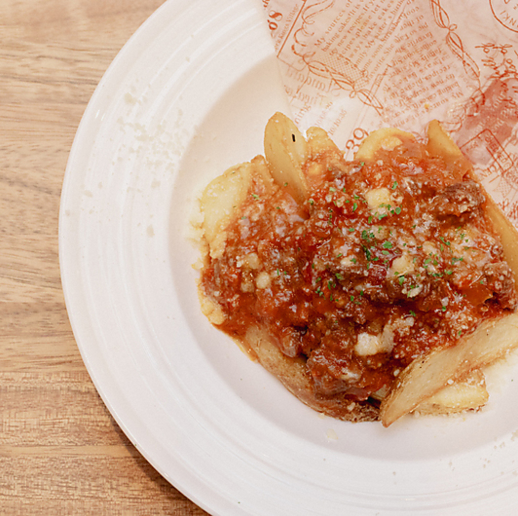 お腹いっぱいになれるカジュアルなイタリアの家庭料理などを多種多様にご用意！