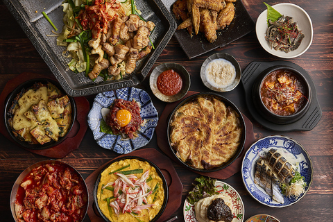 有機野菜を使用した焼肉サムギョプサルが食べ放題の人気店★韓国居酒屋利用も◎