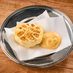 ニンニクの丸揚げ