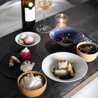 【コースとアラカルトのどちらもご用意しております】