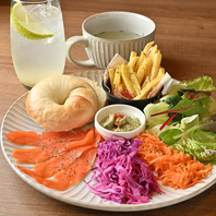 「自分だけの推しベーグルを」贅沢ベーグルランチ