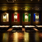 数々の有名店を手がけてきた空間デザイナーがプロデュース！店内は落ち着いた大人の雰囲気