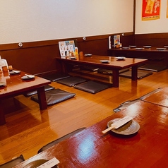 炭火焼鳥八庄屋 本店の雰囲気3