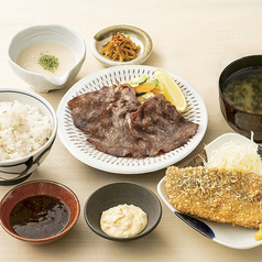 手作り極上アジフライと牛たん麦とろろ定食