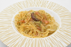 カラスミと季節野菜のペペロンチーノ