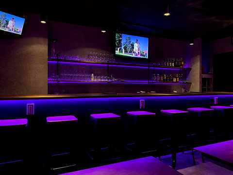 カラオケバーPONPAで歌って飲んで楽しい時間を♪