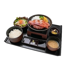 ［国産牛・和牛100%］とろけるベーコンハンバーグ御膳 Lサイズ(250g)