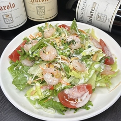 小エビとナッツのフレンチサラダ