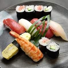 美喜仁館の握り寿司の写真