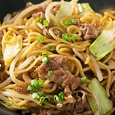 【〆の麺類やごはん系も充実♪】焼きそばや炒飯にもこだわりつくしています◎の写真