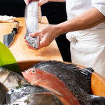 新鮮なお刺身盛り合わせなど、市場直送の鮮魚をご堪能下さい♪